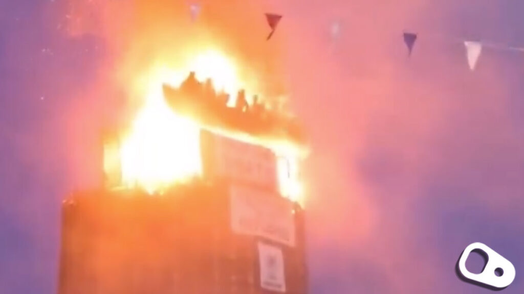 Read more about the article Ιρλανδία: Αγανακτισμένοι έκαψαν ομοίωμα λαθροβάρκας [ΒΙΝΤΕΟ]