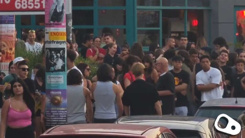 Read more about the article Χαλάνδρι: Ουρές 300 μέτρων στα εγκαίνια του Taco Bell [BINTEO]